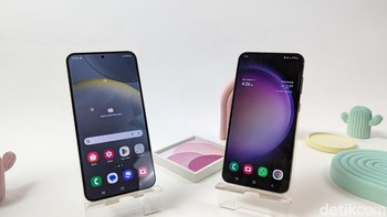 10. Galaxy S24 hadir dengan inovasi terdepan untuk pengalaman mobile yang luar biasa! Kamera revolusionernya menghasilkan foto dan video sekelas profesional, bahkan dalam kondisi minim cahaya. Performa super cepat didukung Snapdragon 8 Gen 3, memastikan multitasking lancar dan gaming tanpa lag. Layar Dynamic AMOLED 2X yang memukau memanjakan mata dengan visual jernih dan detail.Foto: Virgina Maulita Putri/detikINET