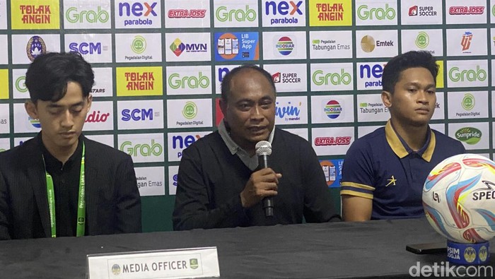 Sesi jumpa pers PSIM Jogja usai ditahan imbang Persiraja Aceh di Stadion Mandala Krida, Jogja, Rabu (17/1/2024).