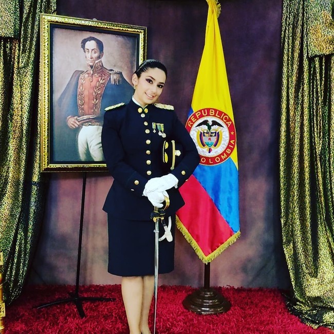 Jadi terkenal, sayangnya ia malah mendapat atensi berlebihan yang kurang menyenangkan. Dikatakan jika Viviana bahkan harus sampai kabur dari rumah. Foto: Instagram @ vivianaalvaradova