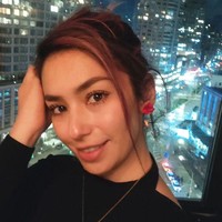 Setelahnya, suaminya ikut diserang di rumah mereka sebelum keluarga memutuskan untuk pergi dari Honduras.  Foto: Instagram @ vivianaalvaradova