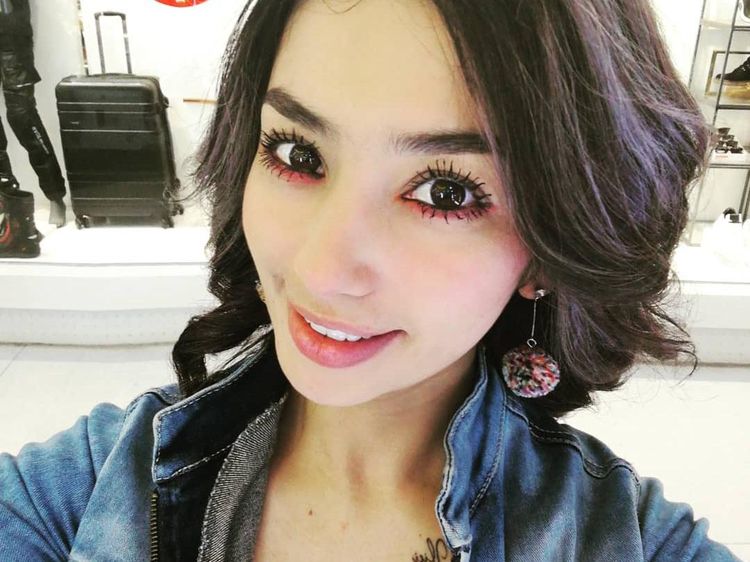 8 Potret Polwan Cantik yang Dijuluki Polisi Barbie Tapi Malah Diancam Mati