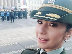 Kisah Polwan Cantik Viral, Kabur dari Negaranya karena Diancam Mati