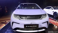 BYD Dolphin merupakan compact hatchback bertenaga listrik. 