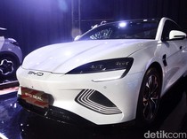 Bikin Kaget! Harga BYD Seal di RI Termahal Rp 700 Jutaan, di Singapura Tembus Segini