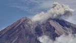 Terkini! Gunung Semeru Alami 12 Kali Gempa Letusan dan Erupsi