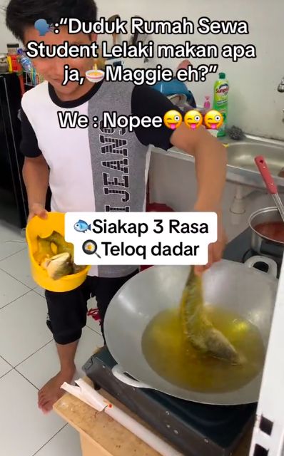 Seru!  Penghuni kos-kosan laki-laki kerap memasak untuk makan bersama