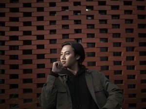 Dibantu Rieka Roslan, Daffa Bagaskara Rilis Single Soal Kisah Pedih Pasangan Mendua
