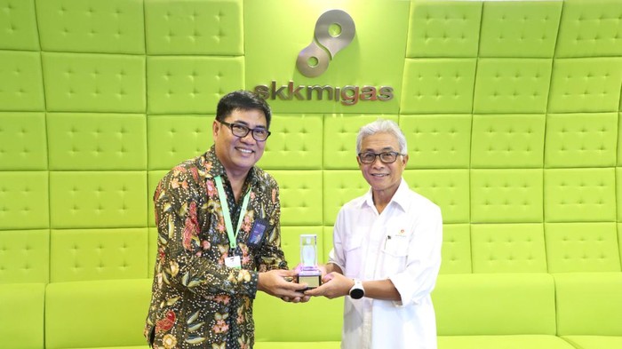 Direktur Utama Pusri, Daconi Khotob laksanakan audiensi langsung dengan Kepala SKK Migas, Dwi Soetjipto di Kantor SKK Migas, Wisma Mulia Lt.37, Jakarta (16/01).