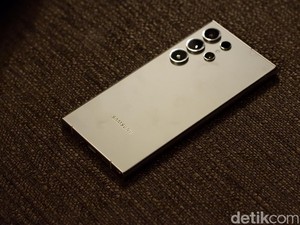 Kamera Galaxy S24 Ultra Juaranya Zoom Sampai ke Bulan