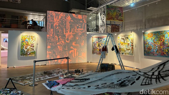 Galeri NFT pertama di ASEAN, Superlative Gallery, di Badung, Bali