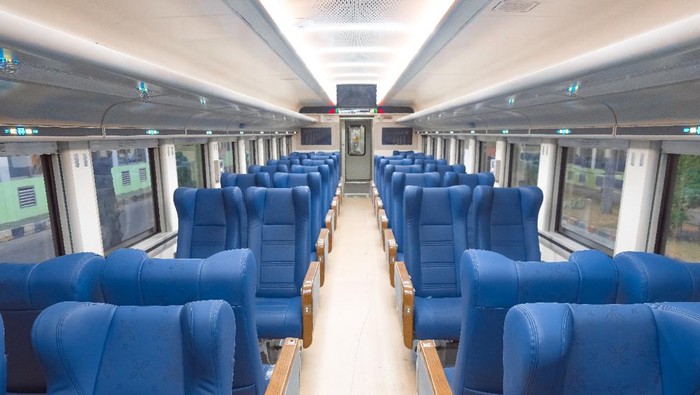 PT Kereta Api Indonesia (KAI) mengoperasikan KA Taksaka relasi Gambir – Yogyakarta pp dengan jenis Kereta Eksekutif New Generation dan Kereta Luxury New Generation mulai Kamis, (18/1/2024).