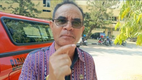 Kepala Pelaksana BPBD NTT, Ambrosius Kodo. 

Foto: Simon Selly / detikBali.