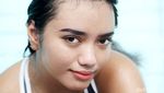 6 Potret Laurencia Monica Hobi Basah-basahan