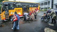 Lima bus itu sudah melayani siswa SLBN 8 Rorotan, SLBN 9 Sunter, dan SLB YPAC Kebayoran Baru. 