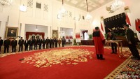 Dalam pelantikan ini, hadir para hakim MK, di antaranya Suhartoyo, Saldi Isra, Guntur Hamzah, Anwar Usman, Arief Hidayat, Enny Nurbaningsih, dan Daniel Yusmic.