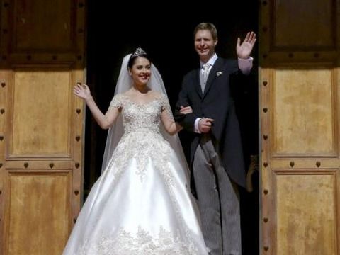 Pangeran Leka II dan Elia Zaharia Pangeran Leka II dan Elia Zaharia (Photo by STRINGER / AFP)