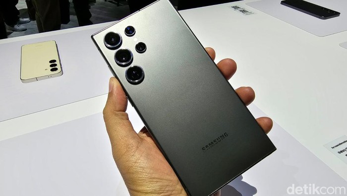 Peluncuran Galaxy S24