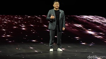 TM Roh, President and Head of Mobile eXperience Business Samsung Electronics memberikan sambutannya. Foto: Adi Fida Rahman/detikinet