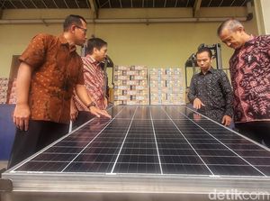 Pabrik Ini Gunakan Atap Panel Surya untuk Kurangi Polusi