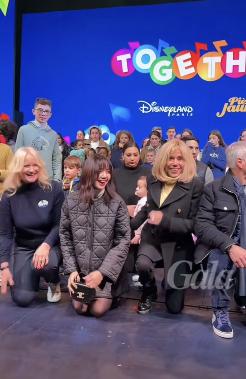 Penampilan terbaru Lisa BLACKPINK di Paris