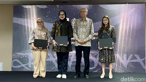 Penerima Anugaerah Avirama Nawasena