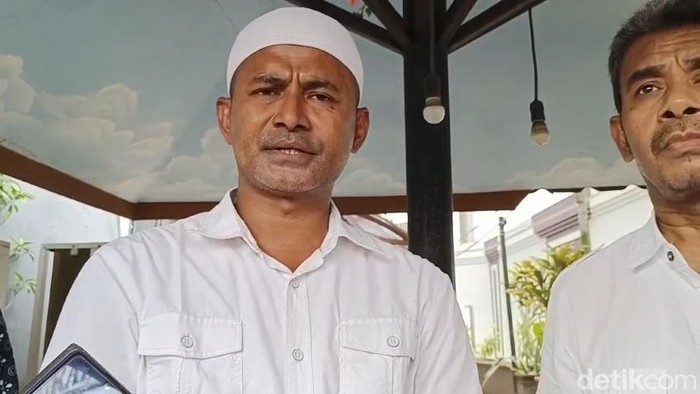 Perwakilan pihak pelempar batu ke rumah di Gayung Kebonsari X.