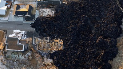 Potret Kerusakan Akibat Lava Panas Gunung Meletus di Islandia