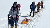 Demi keselamatan para pendaki, tim memutuskan untuk berbalik dan turun ke Vinson Base Camp untuk beristirahat dan melanjutkan target ekspedisi berikutnya ke titik 90°S Kutub Selatan.