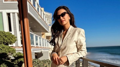 8 Foto Raline Shah Kondangan ke Malibu, Penampilan Bak Sosialita Curi Atensi