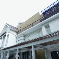 Meski sudah menikah lagi, BCL masih menempati rumah yang dibelinya bersama mendiang Ashraf Sinclair. Mereka membeli rumah yang berlokasi di Pejaten, Jakarta Selatan, tersebut pada 2017 setelah 9 tahun menikah. (Foto: YouTube/Taulany TV)