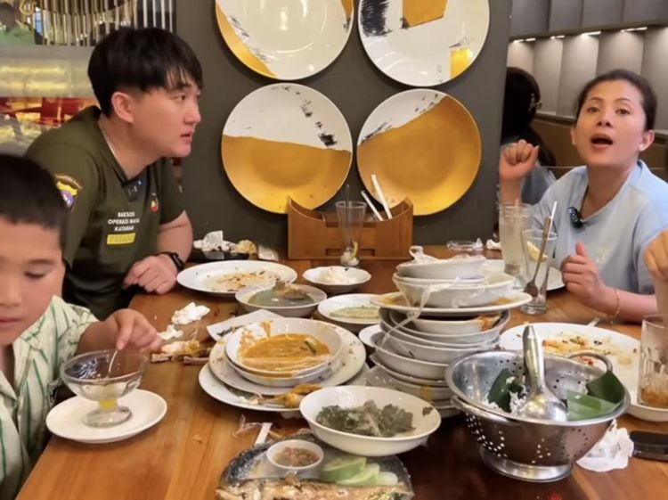 Shanty di China Liburan di Indonesia, Makan Mie Aceh hingga Bakso Jumbo