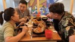 Shanty di China Liburan di Indonesia, Makan Mie Aceh hingga Bakso Jumbo