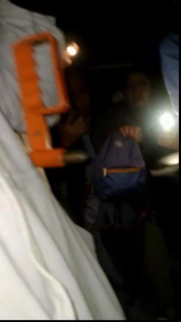 Suasana di dalam bus rombongan SMAN 1 Sidoarjo yang kecelakan di Tol Ngawi.
