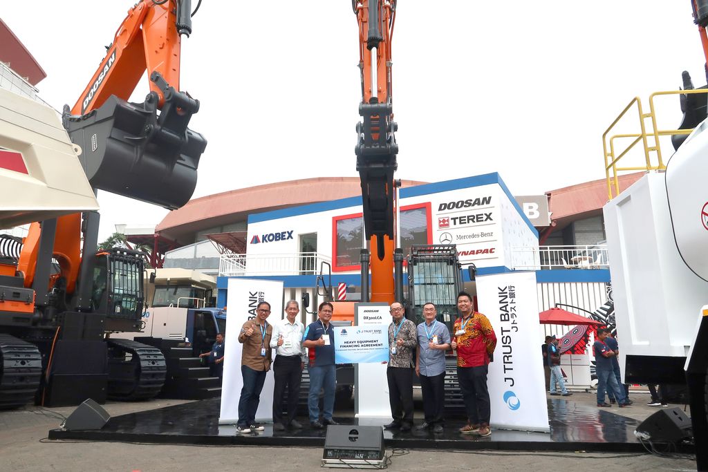 T Bank JTrust Indonesia, Tbk melakukan kesepatakan kerja sama dengan PT Kobexindo Tractors Tbk pada Jumat, 16 September 2022