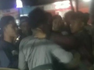 Tertangkap Warga saat Hendak Tawuran, 3 Pelajar di Pringsewu Diamuk Massa