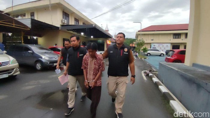 Abdul Rohim, Guru Ngaji di Mojokerto tersangka pencabulan 4 gadis muridnya sendiri.