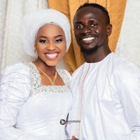 Aisha sendiri disebut memiliki latar belakang keluarga yang sederhana. Ia lahir di Casamance, daerah asal sang suami. Foto: Dok. Instagram @magvision_evens_officiel