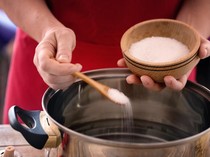 Disebut WHO Bisa Memicu Kematian, Ini 5 Bahaya Konsumsi Garam Berlebihan