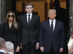 Anak Donald Trump Muncul di Hadapan Publik, Tingginya Lewati Sang Ayah