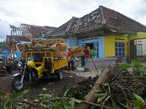 Penampakan Rumah di Bondowoso Rusak Usai Diterjang Angin Kencang
