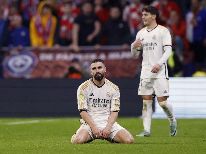 Soccer Football - Copa del Rey - Round of 16 - Atletico Madrid v Real Madrid - Metropolitano, Madrid, Spain - January 18, 2024 Real Madrids Dani Carvajal reacts REUTERS/Juan Medina
