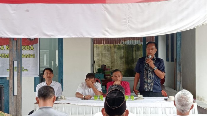 Direktorat Reserse Narkoba Polda Riau menggelar sosialisasi terkait bahaya narkoba dan pemilu damai di Kota Pekanbaru. (dok. Polda Riau)