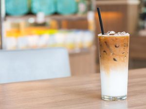Muslim Perlu Tahu! 3 Hal Ini Bisa Membuat Es Kopi Susu Jadi Tidak Halal