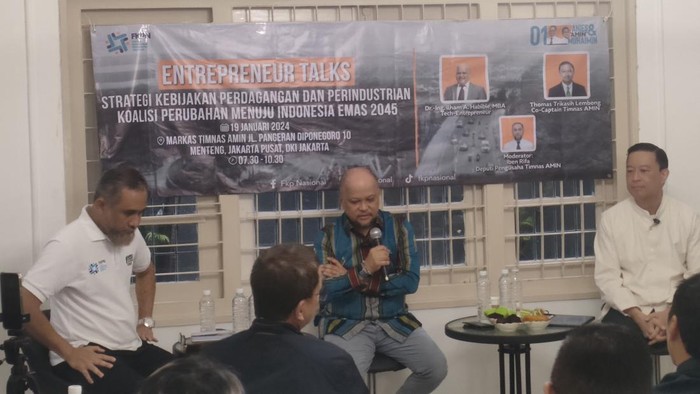 Ilham Habibie saat diskusi Entrepreneur Talks Strategi Kebijakan Perdagangan dan Perindustrian Koalisi Perubahan untuk Informasi Emas 2045, di kantor Timnas AMIN, Jalan Diponegoro X, Menteng, Jakarta Pusat, Jumat (19/1/2024).