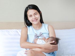 Bagaimana Hukum Puasa bagi Ibu Menyusui? Berikut Penjelasannya