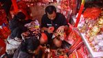 Jelang Imlek, Pedagang Mulai Padati Kawasan Glodok Jakbar