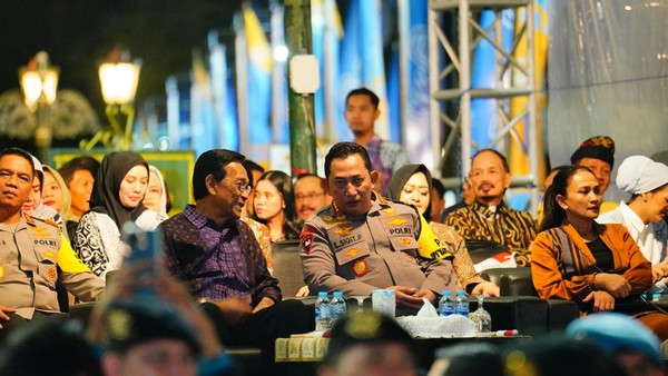 Momen Kapolri Hadiri Pameran Seni dan Pentas Musik di Yogyakarta