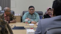 Wakil Ketua Umum APHI Erwansyah, berharap melalui kerja sama ini komunikasi publik tentang berbagai isu kehutanan, multi usaha kehutanan, perubahan iklim dan permasalahan sosial bisa diperkuat untuk mendukung pengelolaan hutan lestari.