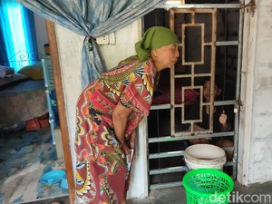 Harapan Baru Mak Diah yang Rawat Anak ODGJ di Tengah Kegelapan