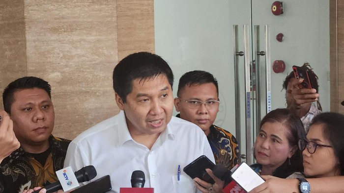 Maruarar Sirait atau Ara di kantor PGI, Salemba, Jakarta, Jumat (19/1/2024).